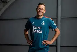 爱游戏平台-从费耶诺德转会期更衣室发声到大坂直美在加拿大队比赛中失利，马龙怒砍36分